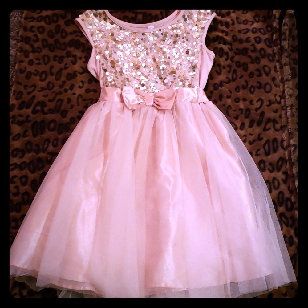 Cherokee Girls  beautiful dress